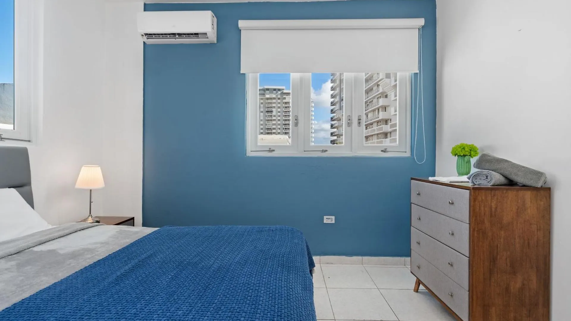 1 Step From The Beach Pool Pet Friendly San Juan Apartamento